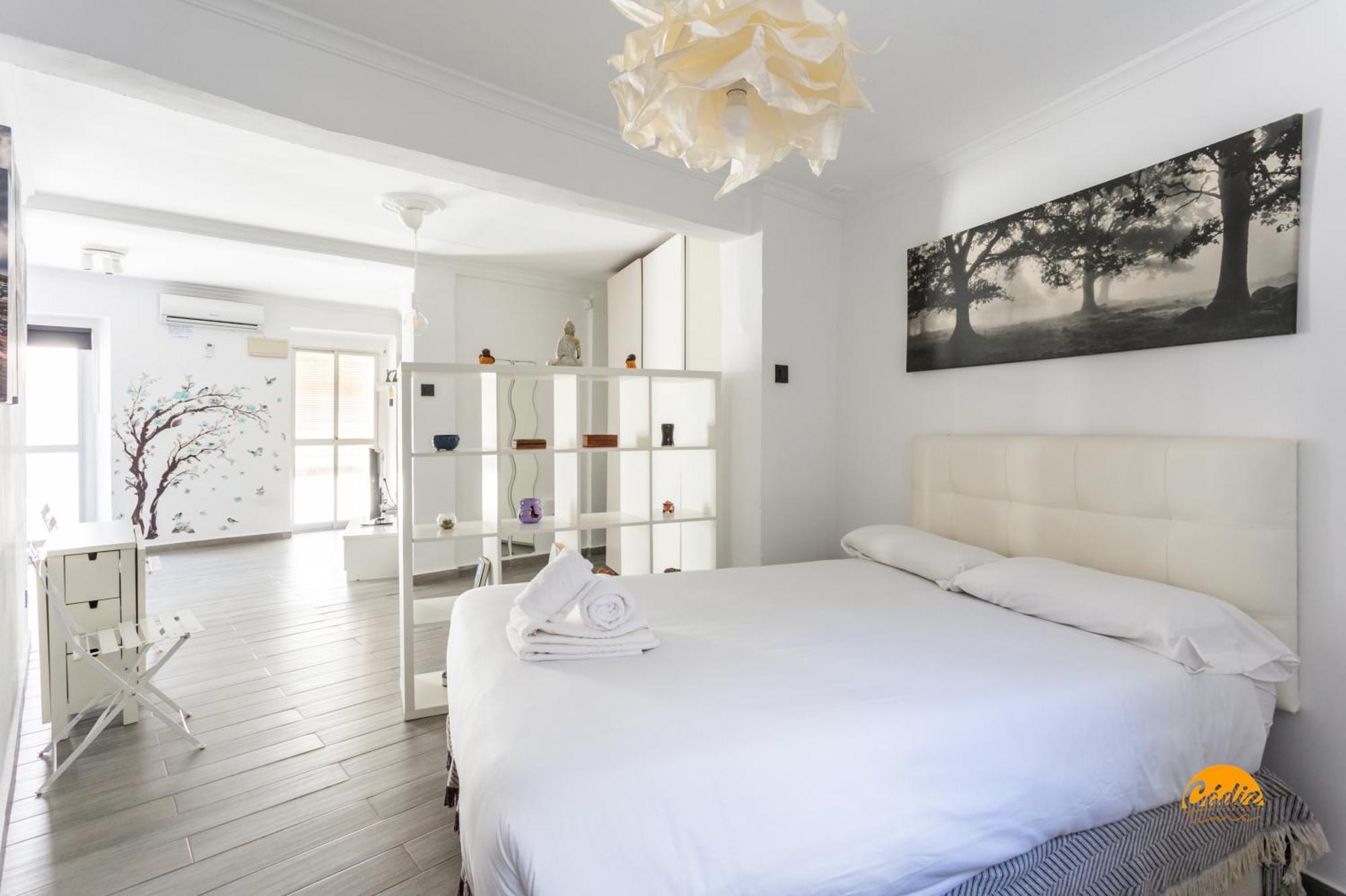 Modern Haven Loft By Cadiz Time Apartment Luaran gambar