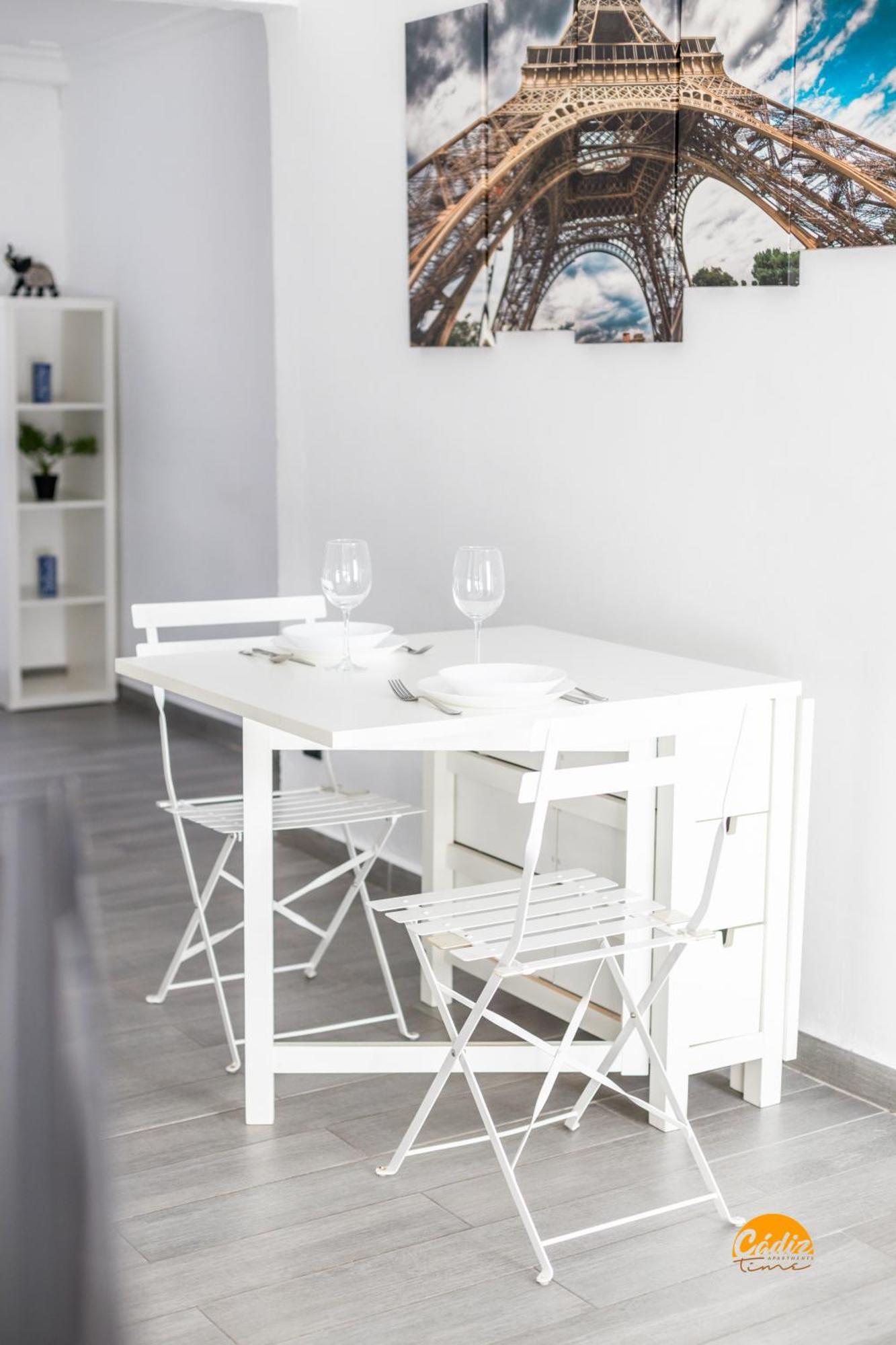 Modern Haven Loft By Cadiz Time Apartment Luaran gambar