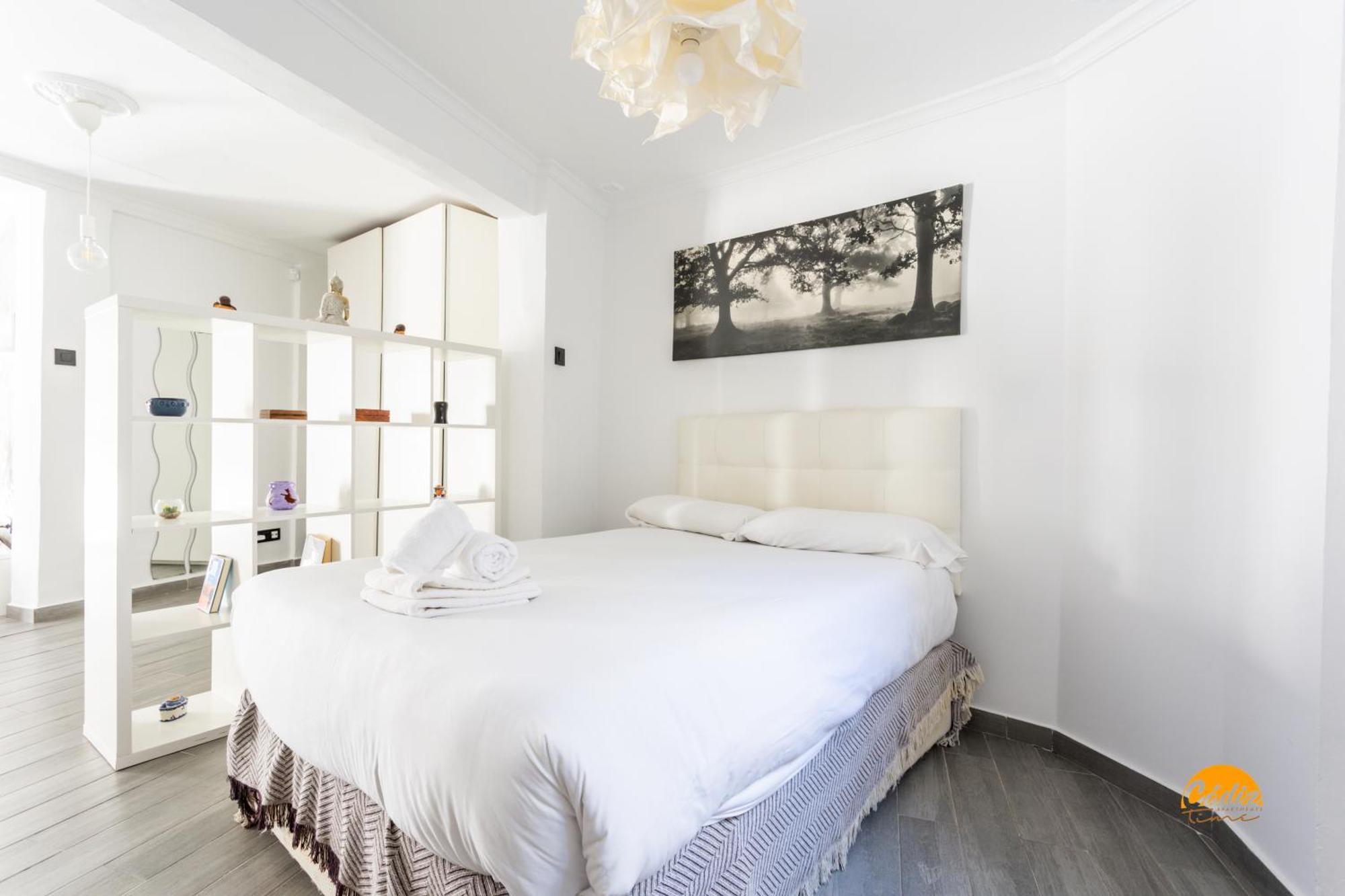 Modern Haven Loft By Cadiz Time Apartment Luaran gambar