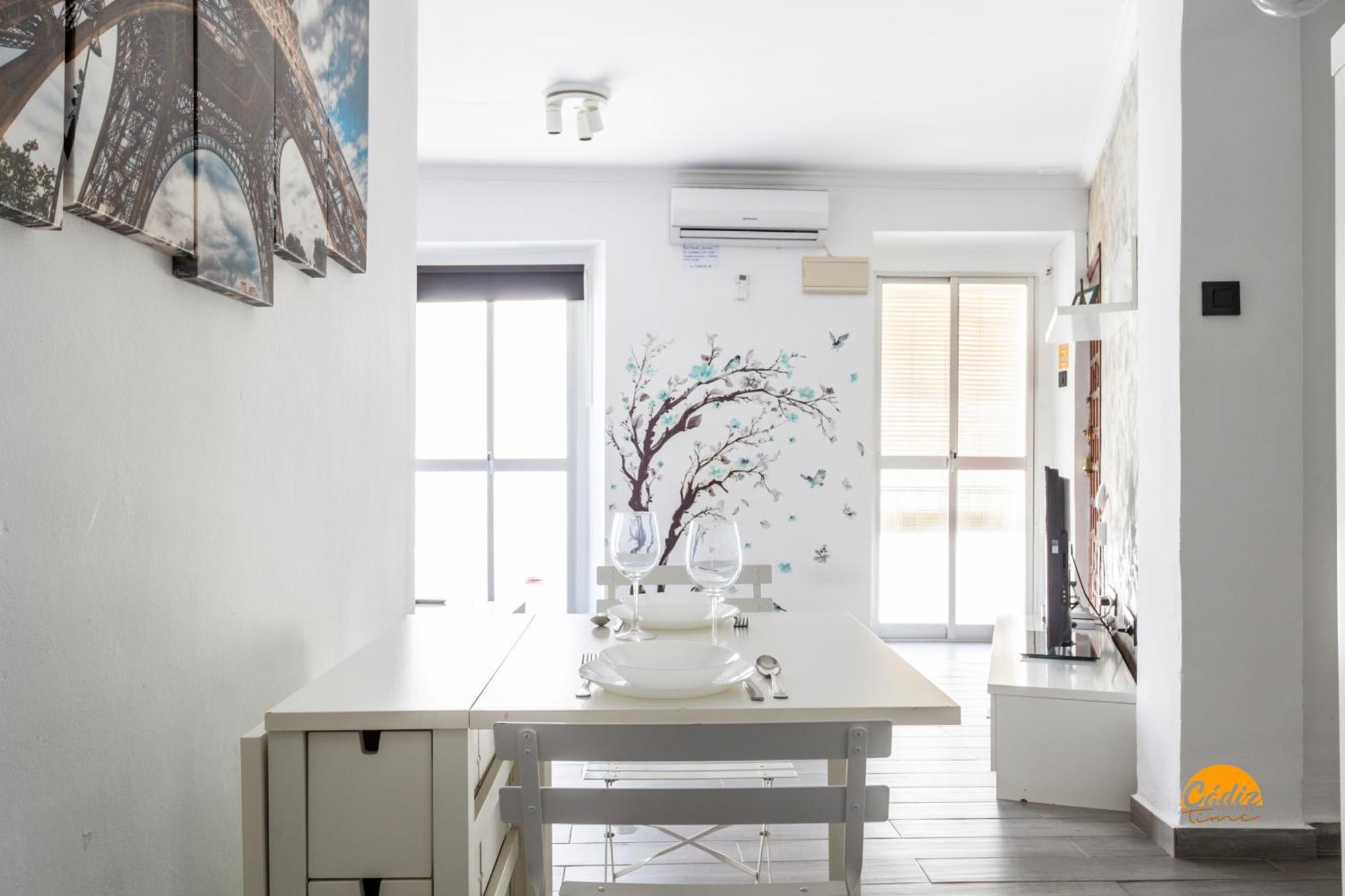 Modern Haven Loft By Cadiz Time Apartment Luaran gambar